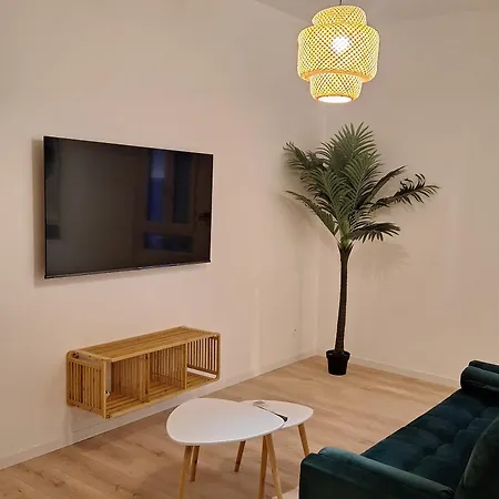 Joli Climatisé à 100m De La Gare Apartamento *